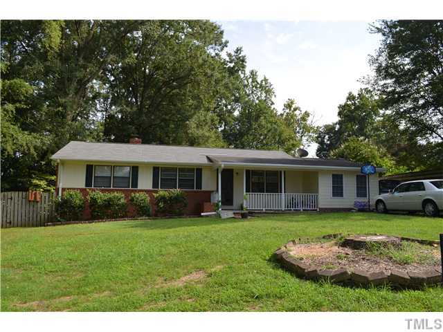 2904 Lucerne Place Raleigh, NC 27604 - Photo 2 of 24 Large Cul-de-sac lot! Minutes to Beltline.