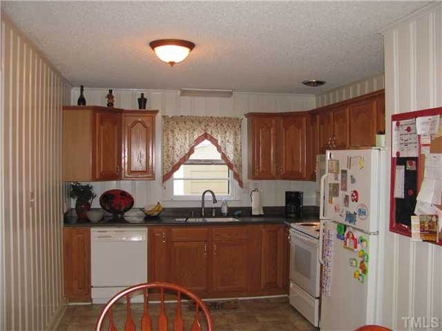 2904 Lucerne Place Raleigh, NC 27604 - Photo 7 of 24 Remodeled kitchen.