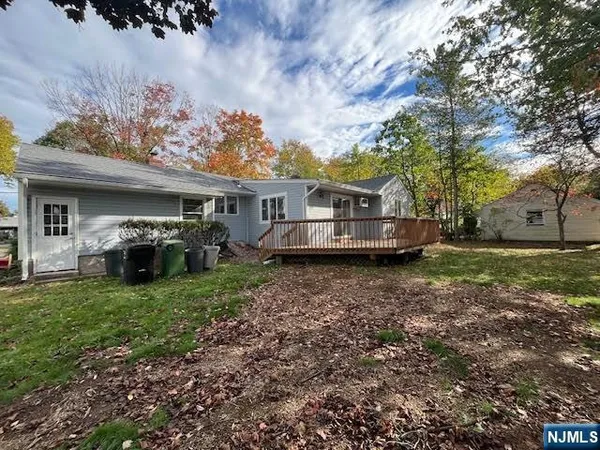 $4,600 | 186 Cleenput Terrace, Paramus, NJ 07652