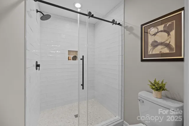 $875,000 | 8117 Rising Meadow Road, Charlotte, NC 28277