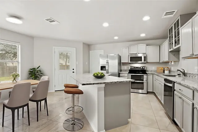 $2,400 | 4901 Woodstock Drive, Georgetown, TX 78633