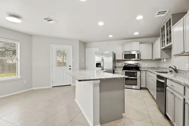 $2,400 | 4901 Woodstock Drive, Georgetown, TX 78633