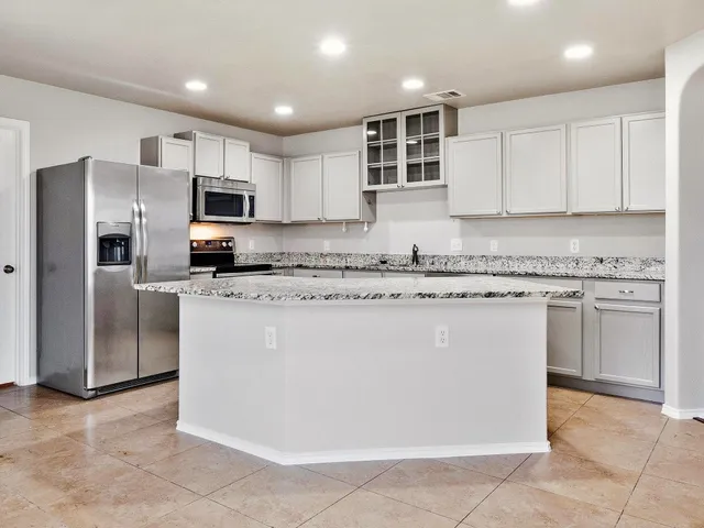 $2,400 | 4901 Woodstock Drive, Georgetown, TX 78633