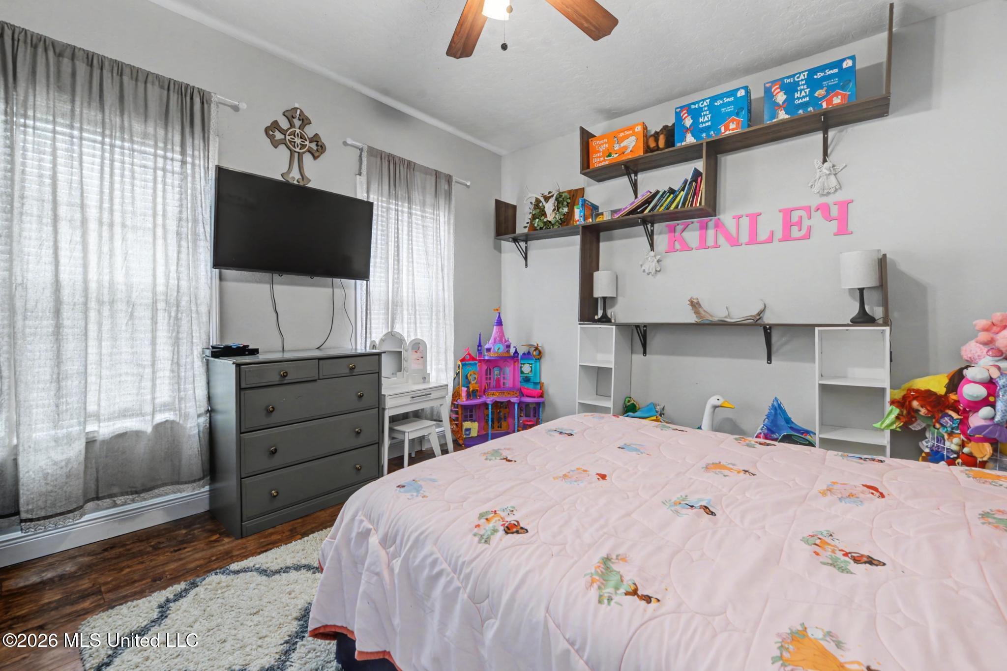 18 Jub Hickman Road Perkinston, MS 39573 - Photo 14 of 22 Guest Bedroom