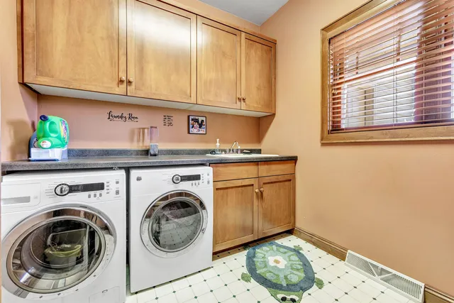 $599,900 | N4043 Morgan Road, Waupaca, WI 54981