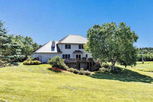 $599,900 | N4043 Morgan Road, Waupaca, WI 54981