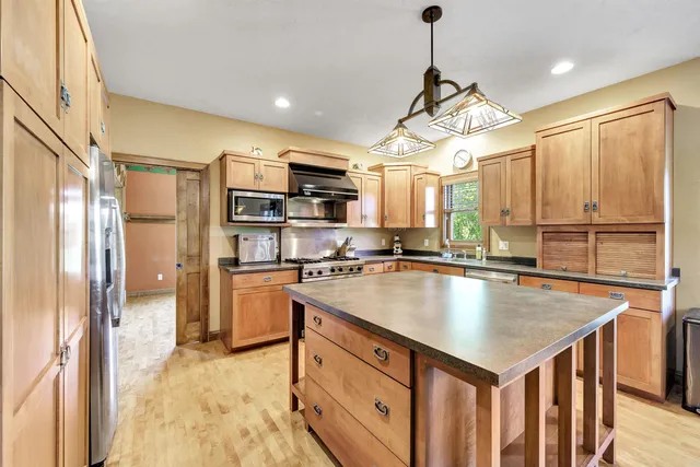 $599,900 | N4043 Morgan Road, Waupaca, WI 54981