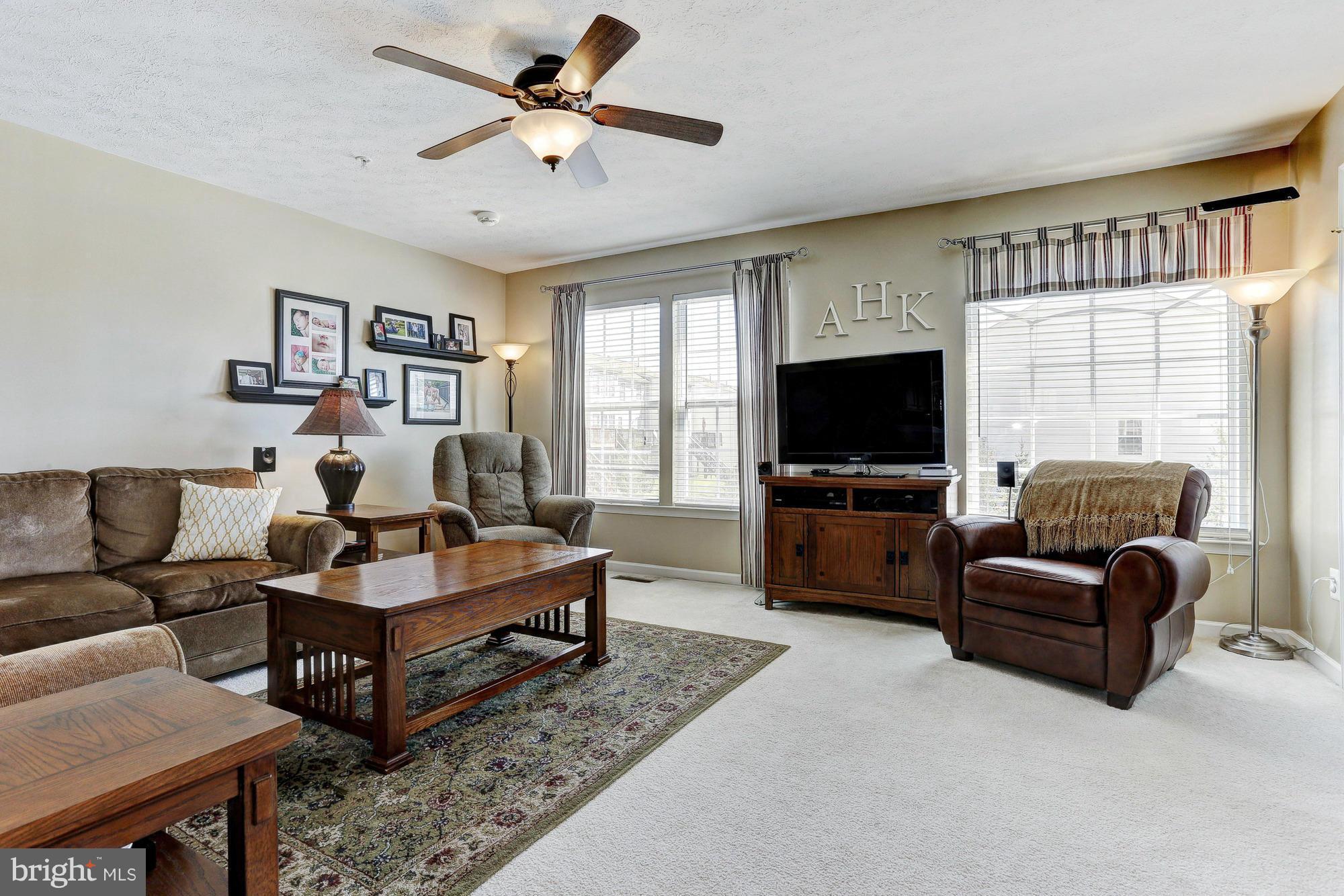 9732 Selfridge Road Middle River, MD 21220 - Photo 10 of 21 Spacious Living Room