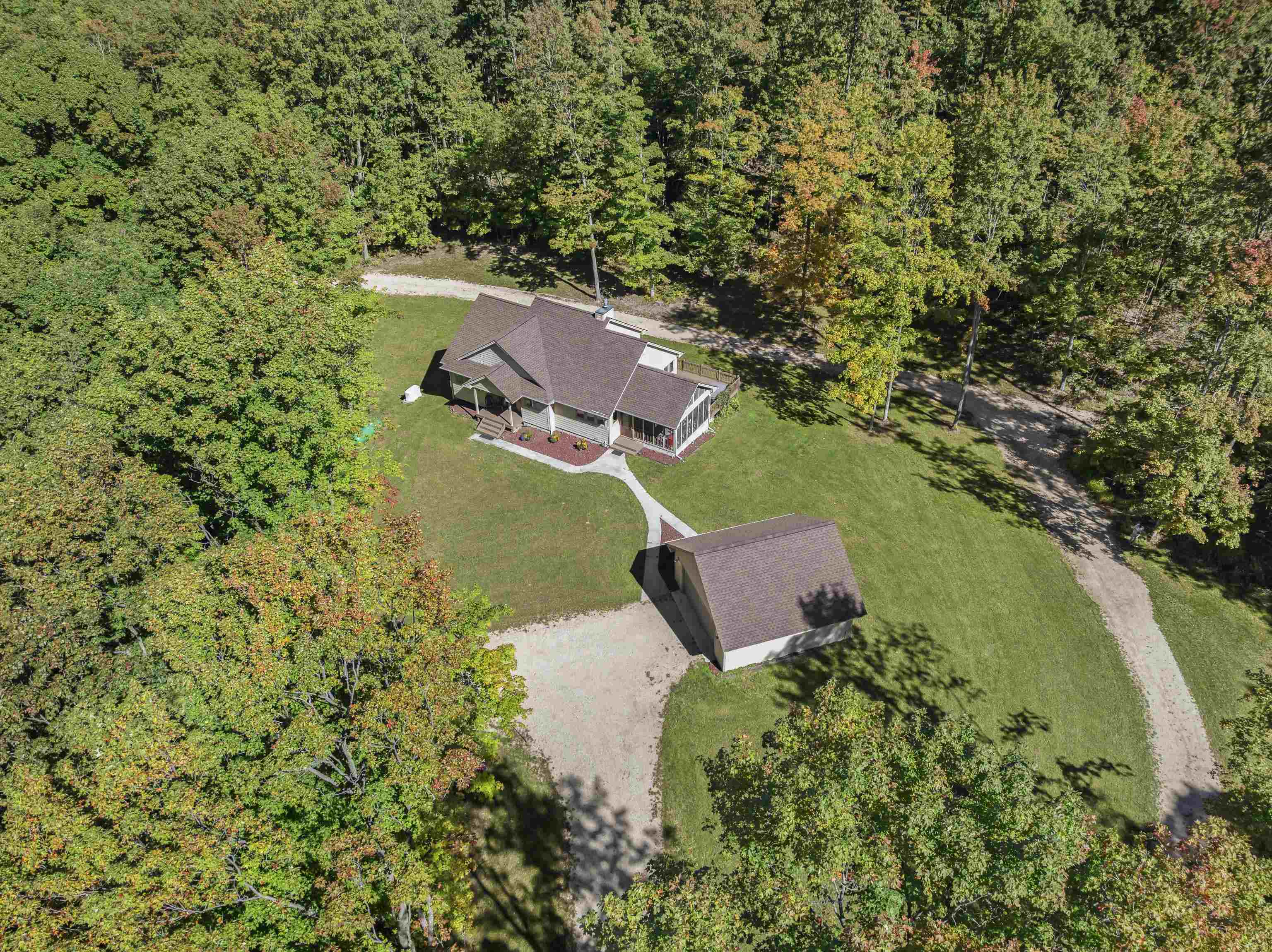 21125 Valencourt Road Copemish, MI 49625 - Photo 2 of 53 1950954-0111c404-a815-4d75-98f6-4b369f65944f.JPG