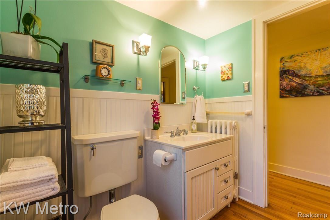 25 Devonshire Road Pleasant Ridge, MI 48069 - Photo 14 of 20 25 Devonshire (24 of 26).jpg