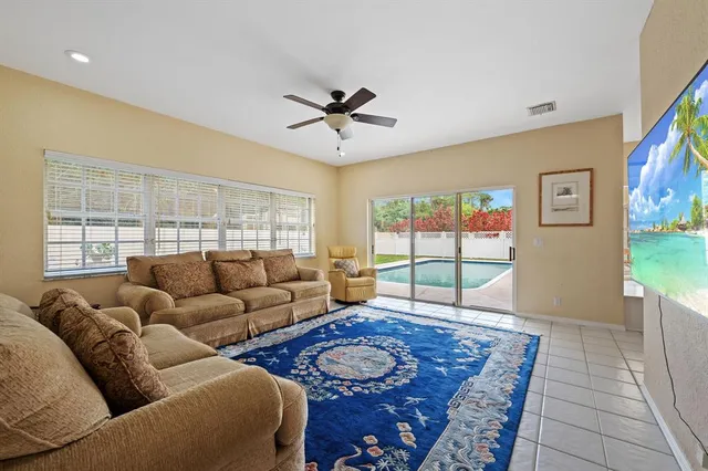 $899,999 | 4080 Northwest 83rd Lane, Coral Springs, FL 33065
