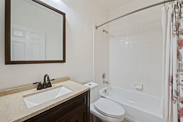 $899,999 | 4080 Northwest 83rd Lane, Coral Springs, FL 33065