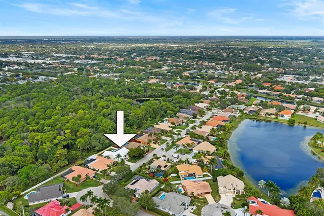 $899,999 | 4080 Northwest 83rd Lane, Coral Springs, FL 33065