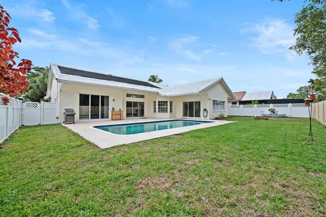 $899,999 | 4080 Northwest 83rd Lane, Coral Springs, FL 33065