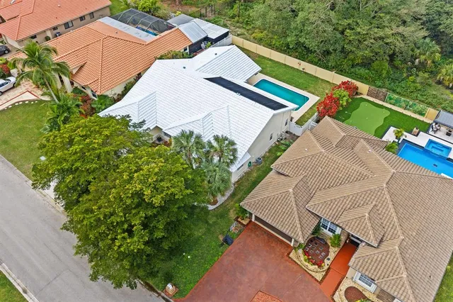 $899,999 | 4080 Northwest 83rd Lane, Coral Springs, FL 33065