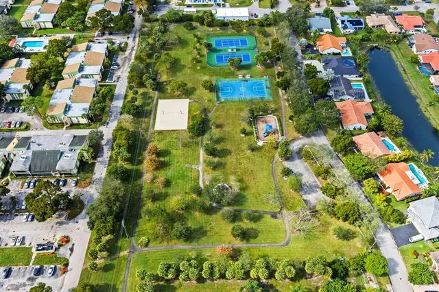 $899,999 | 4080 Northwest 83rd Lane, Coral Springs, FL 33065