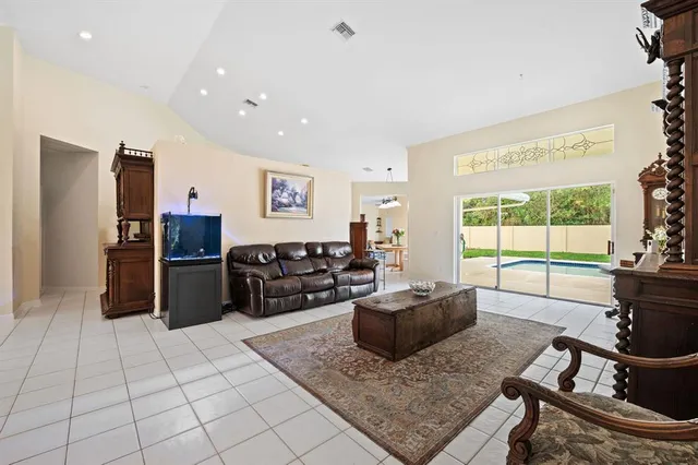$899,999 | 4080 Northwest 83rd Lane, Coral Springs, FL 33065