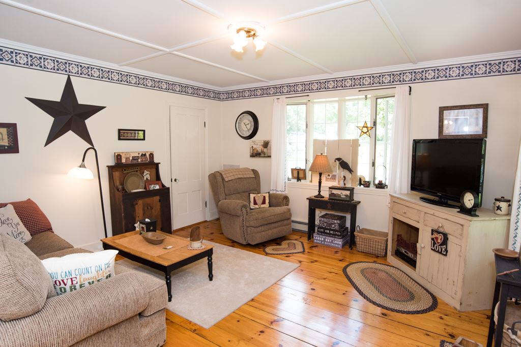 44 Bay Road Farmington, NH 03835 - Photo 6 of 26