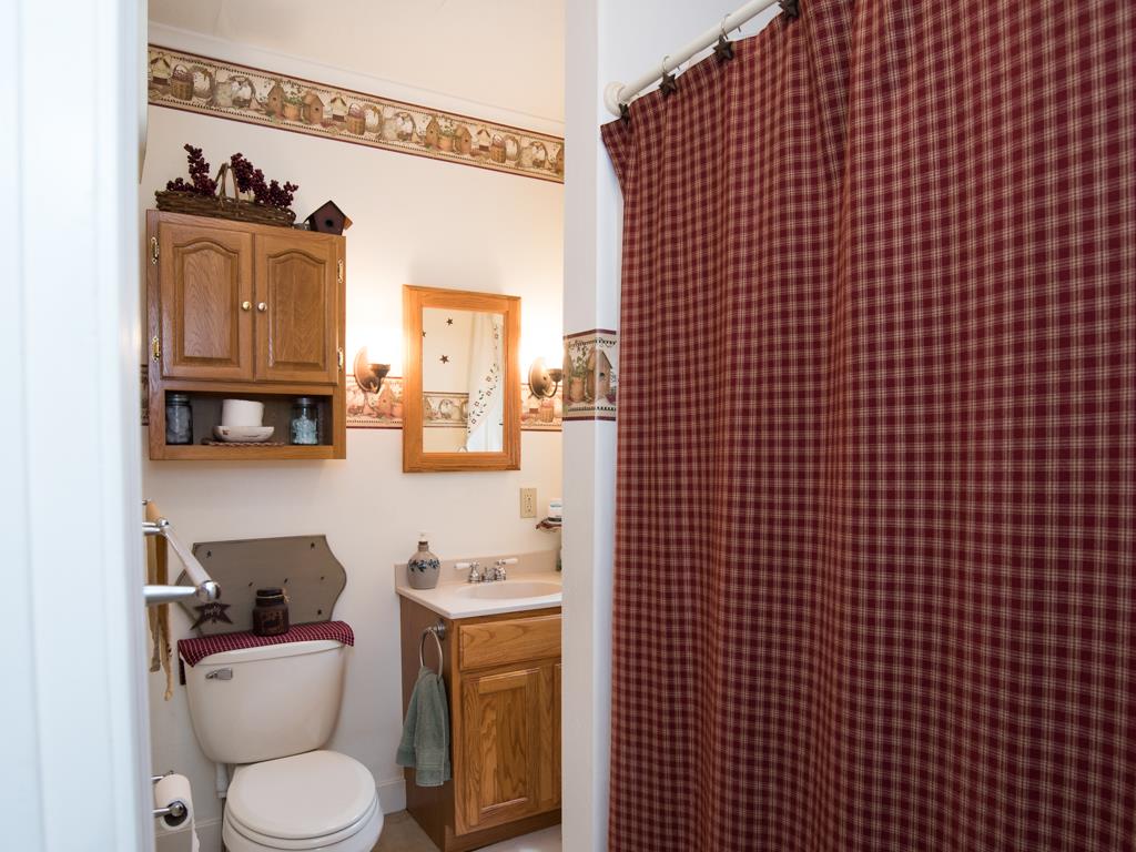 44 Bay Road Farmington, NH 03835 - Photo 7 of 26