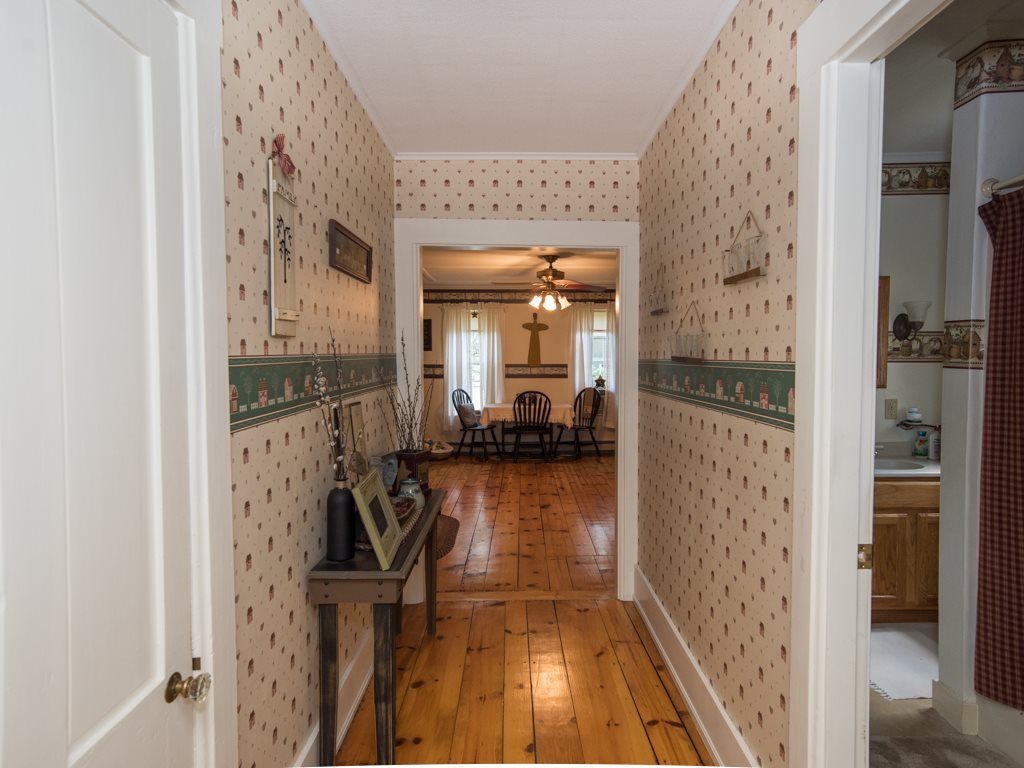 44 Bay Road Farmington, NH 03835 - Photo 9 of 26
