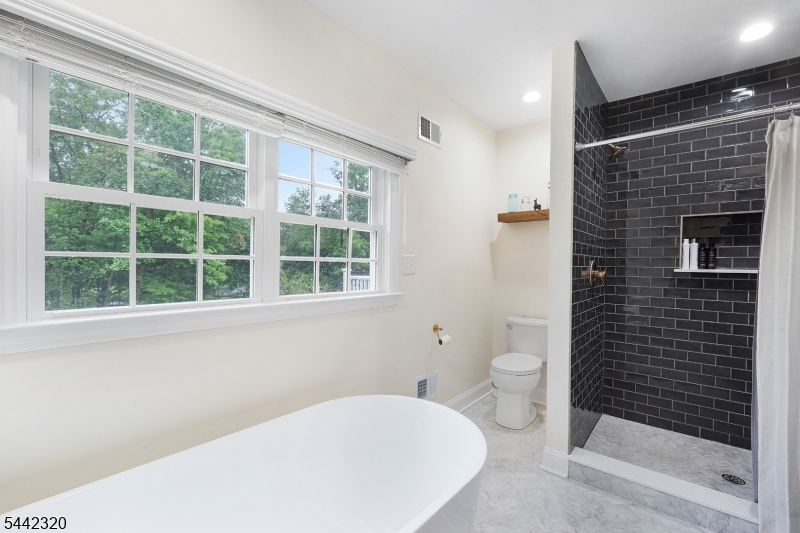 14 Calais Road Randolph, NJ 07869 - Photo 17 of 27
