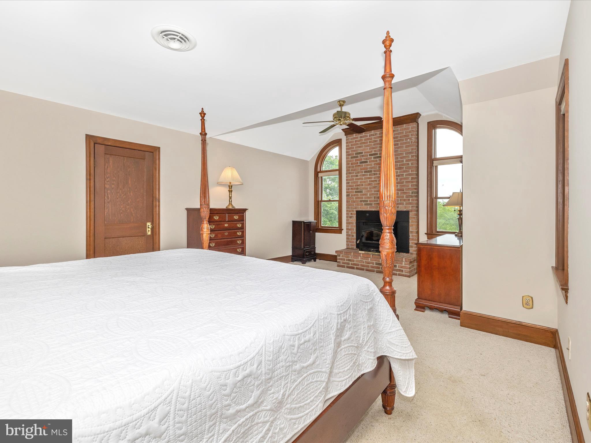11401 Mountain View Road Damascus, MD 20872 - Photo 22 of 48 Primary Bedroom