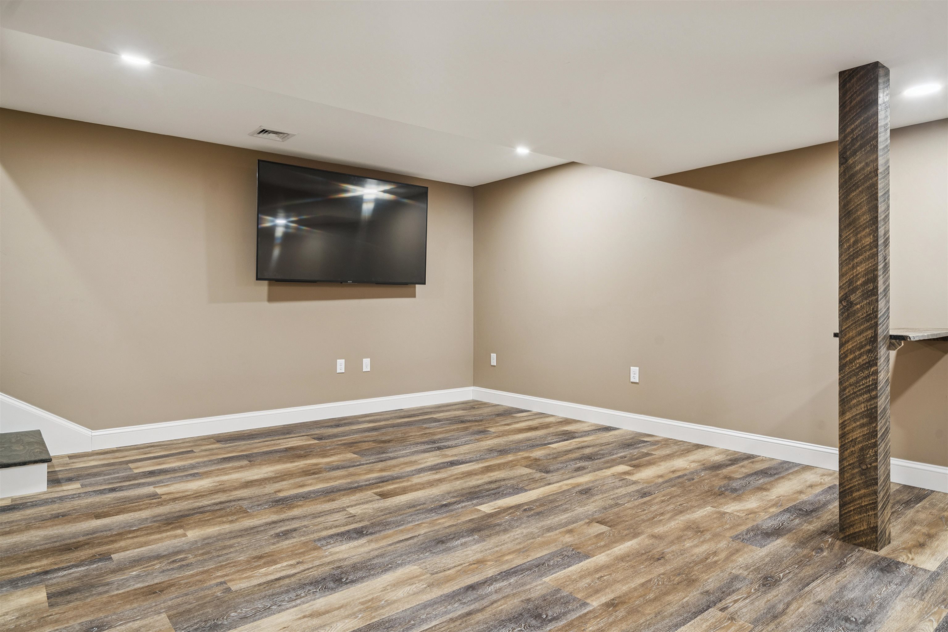 71 Range Road Alton, NH 03809 - Photo 22 of 40