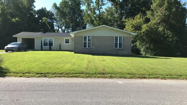 $1,730 | 109 Baysden Drive, Jacksonville, NC 28540