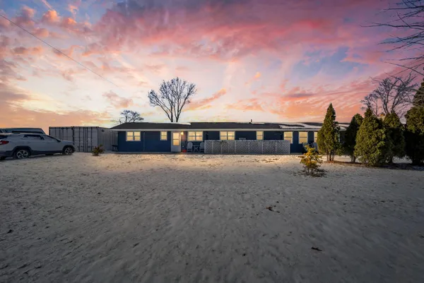 $251,800 | 70118 Highway 131, White Pigeon, MI 49099