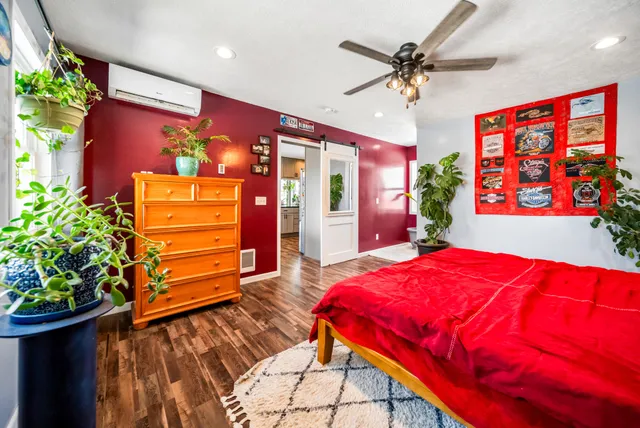 $268,100 | 70118 Highway 131, White Pigeon, MI 49099