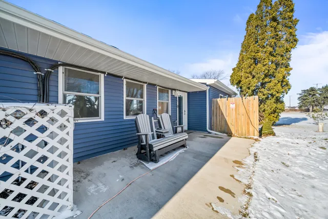 $268,100 | 70118 Highway 131, White Pigeon, MI 49099