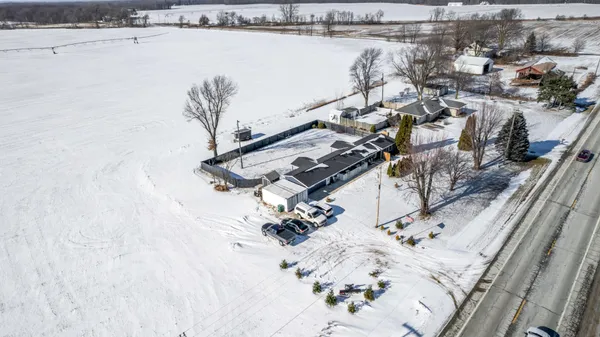 $251,800 | 70118 Highway 131, White Pigeon, MI 49099