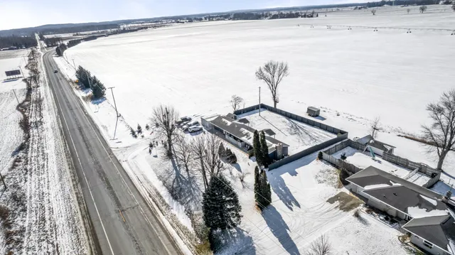 $268,100 | 70118 Highway 131, White Pigeon, MI 49099