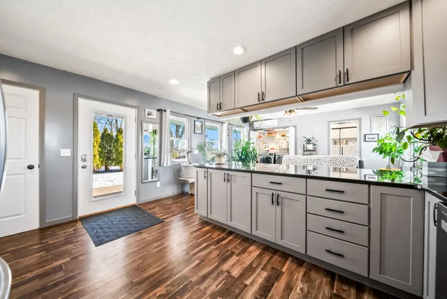 $268,100 | 70118 Highway 131, White Pigeon, MI 49099