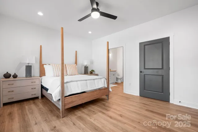 $389,900 | 121 31st Avenue Northwest, Hickory, NC 28601