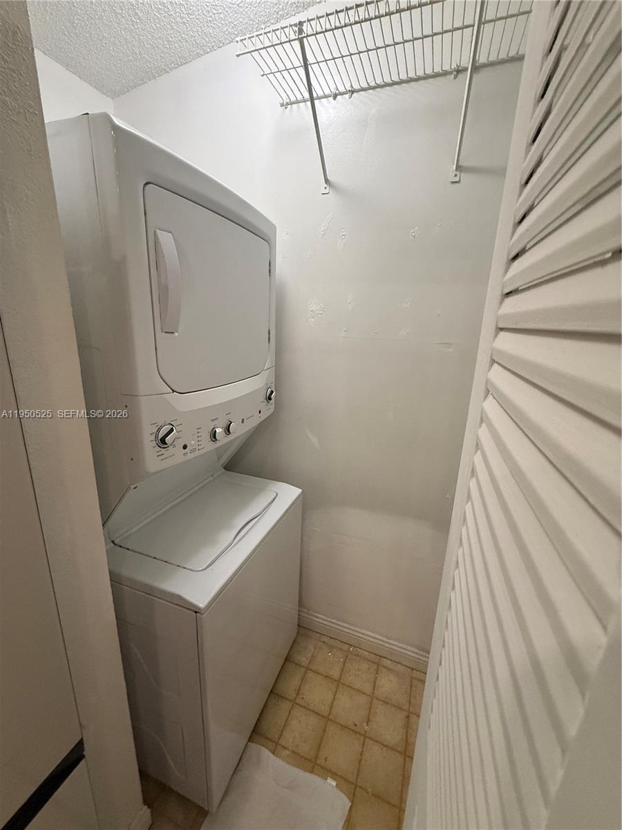 22279 Woodborn Drive Boca Raton, FL 33428 - Photo 13 of 19 a bathroom with a sink a vanity and shower