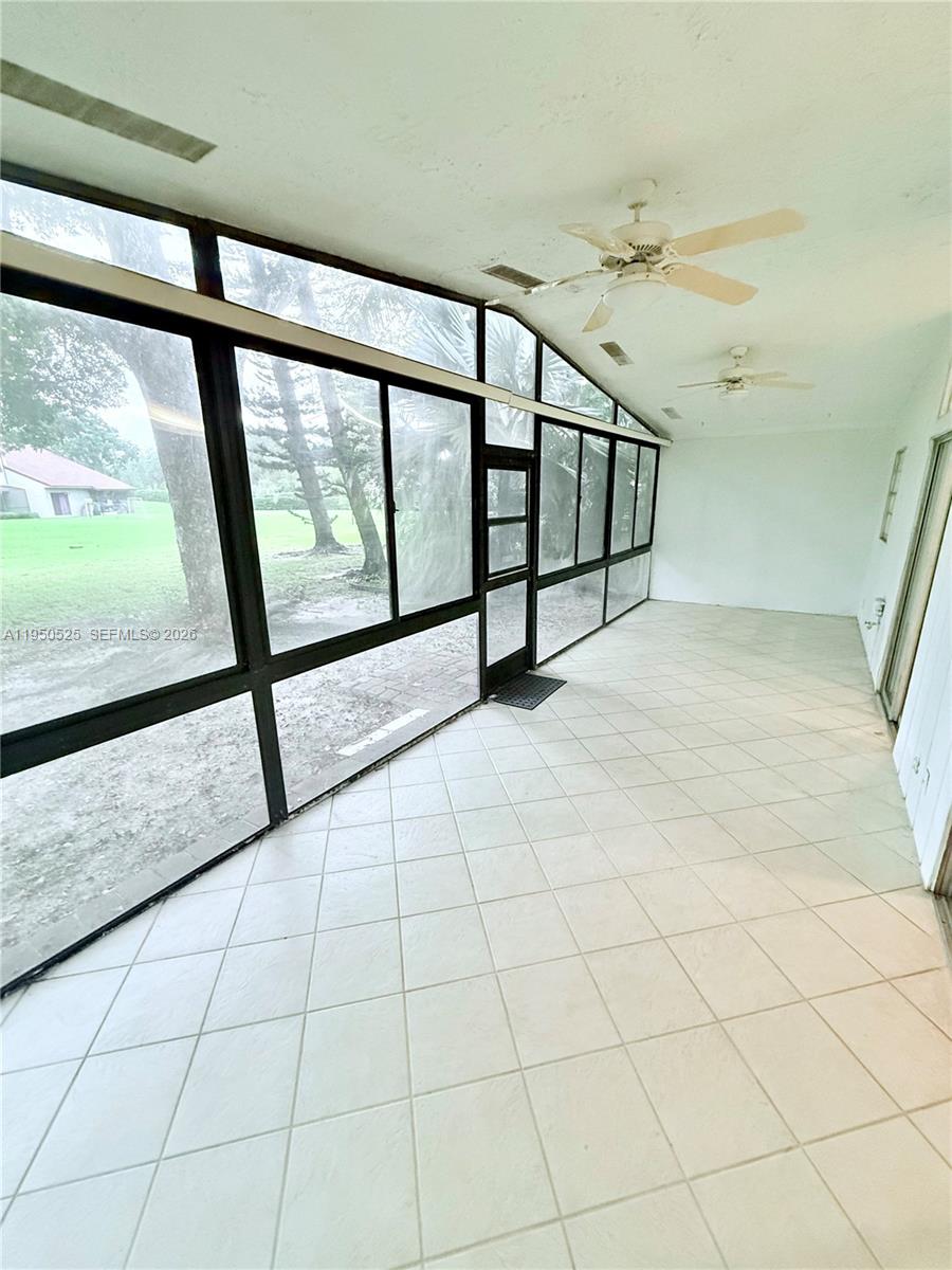 22279 Woodborn Drive Boca Raton, FL 33428 - Photo 4 of 19 a view of an entryway