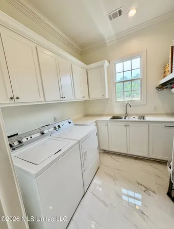 $1,049,000 | 104 Two Lakes Drive, Madison, MS 39110