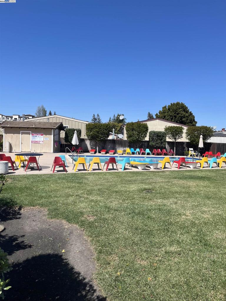 1085 Tasman Sunnyvale, CA 94089 - Photo 28 of 33 a view of outdoor space with garden and entertaining space