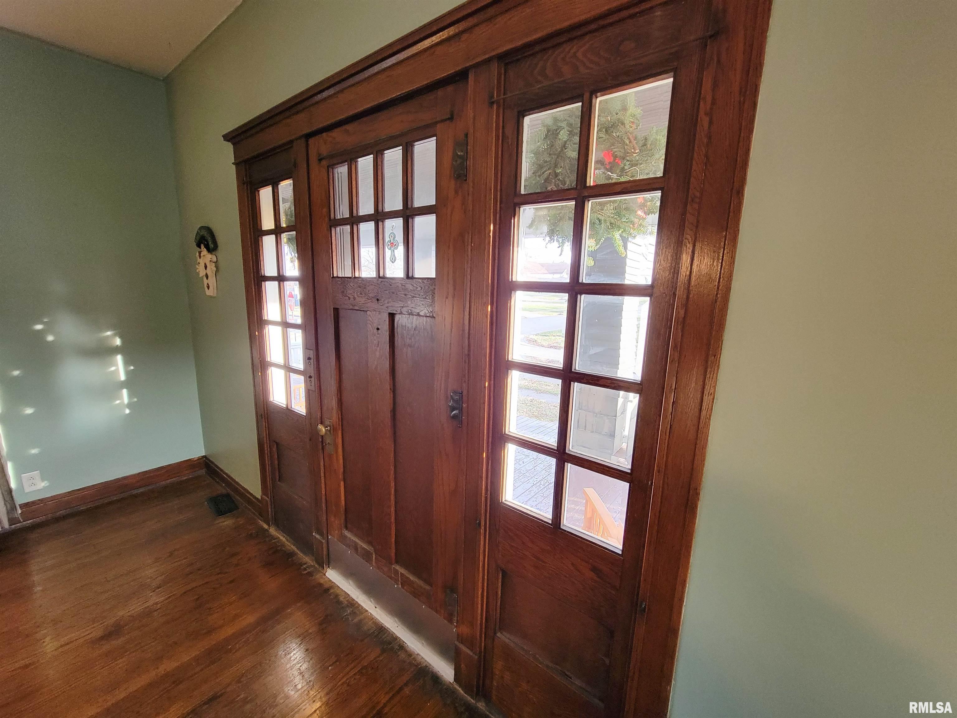 133 East 4th Street Flora, IL 62839 - Photo 18 of 93 Gallery Image 18