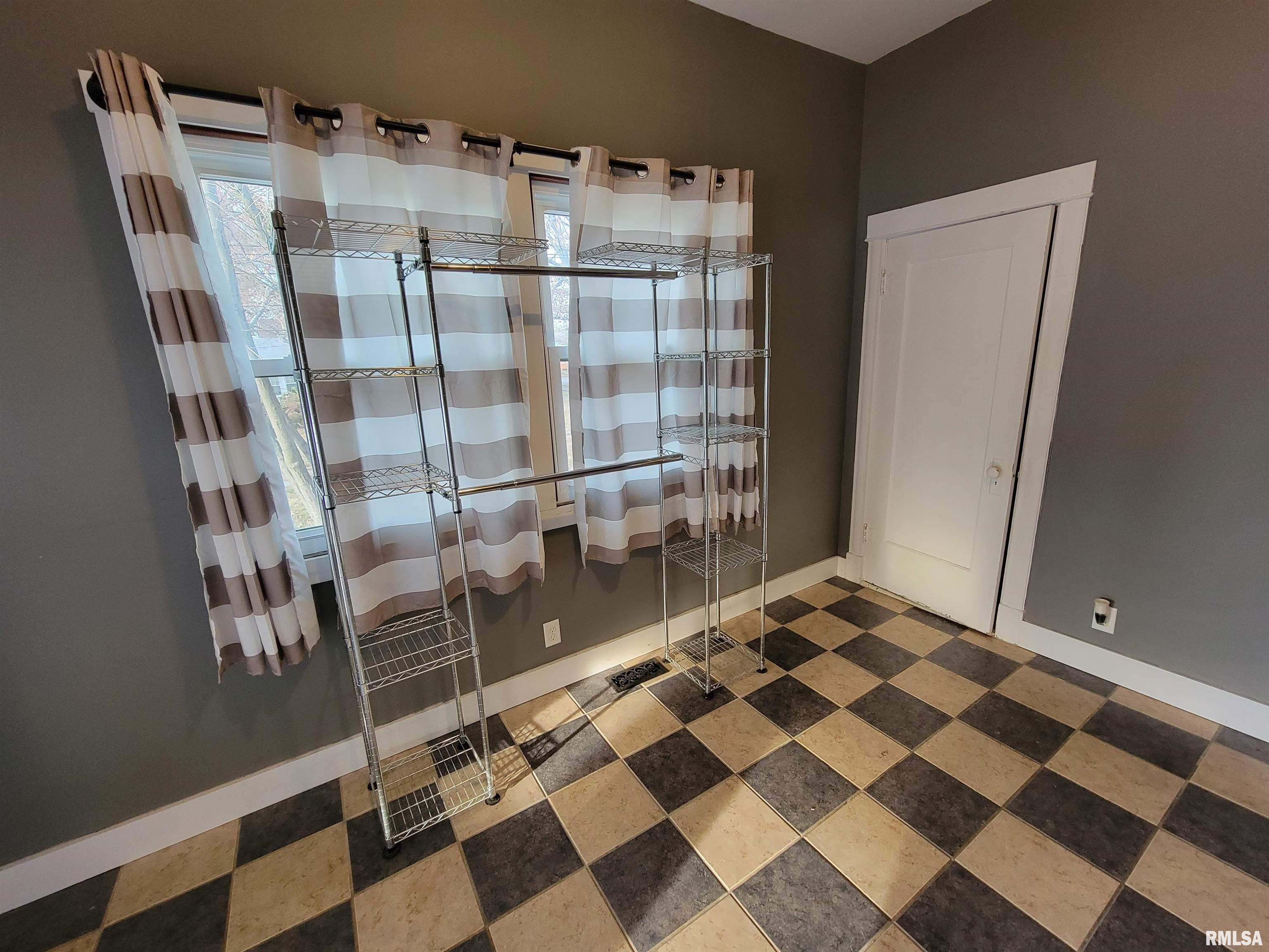 133 East 4th Street Flora, IL 62839 - Photo 46 of 93 Gallery Image 46