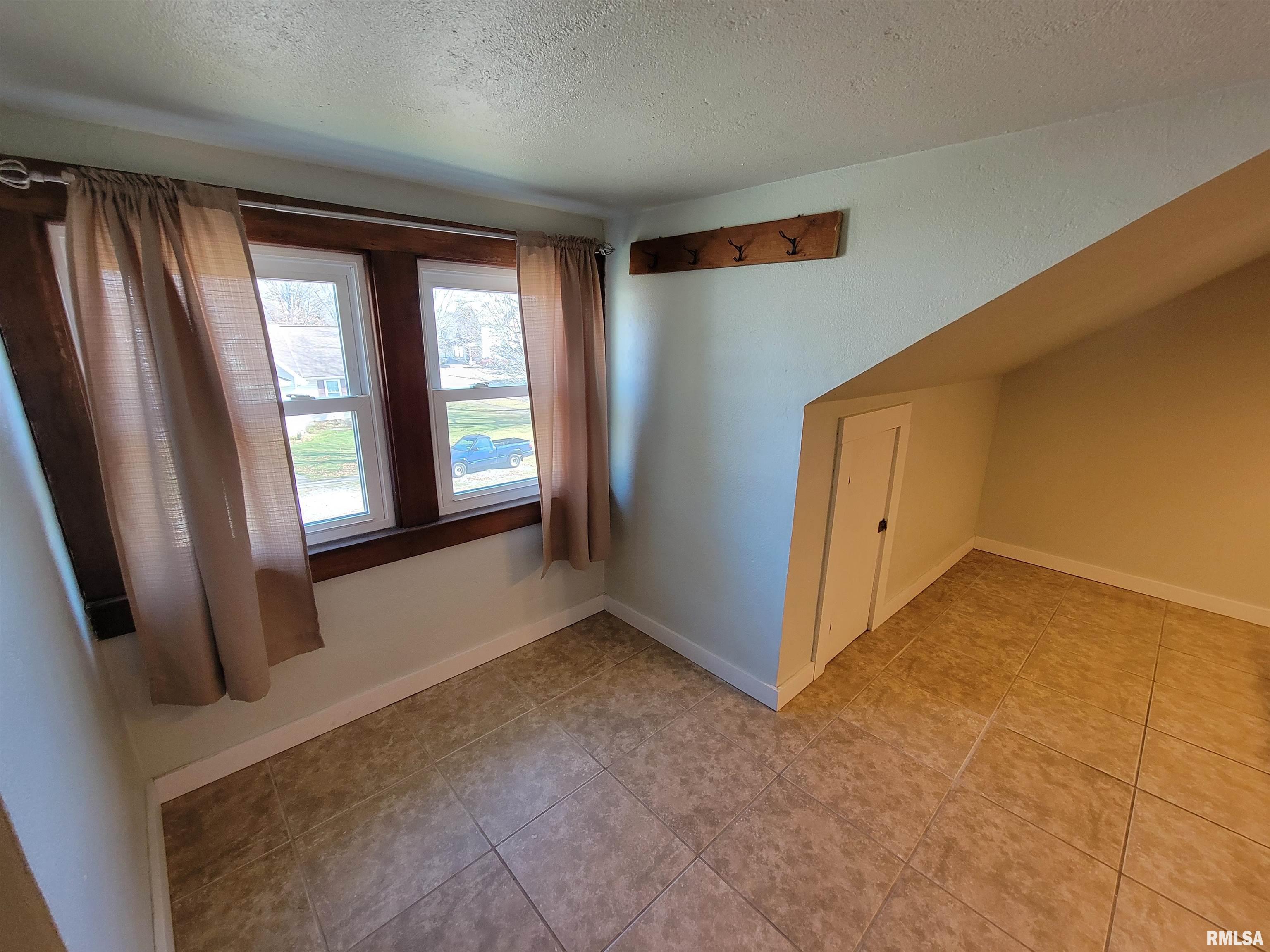 133 East 4th Street Flora, IL 62839 - Photo 72 of 93 Gallery Image 72