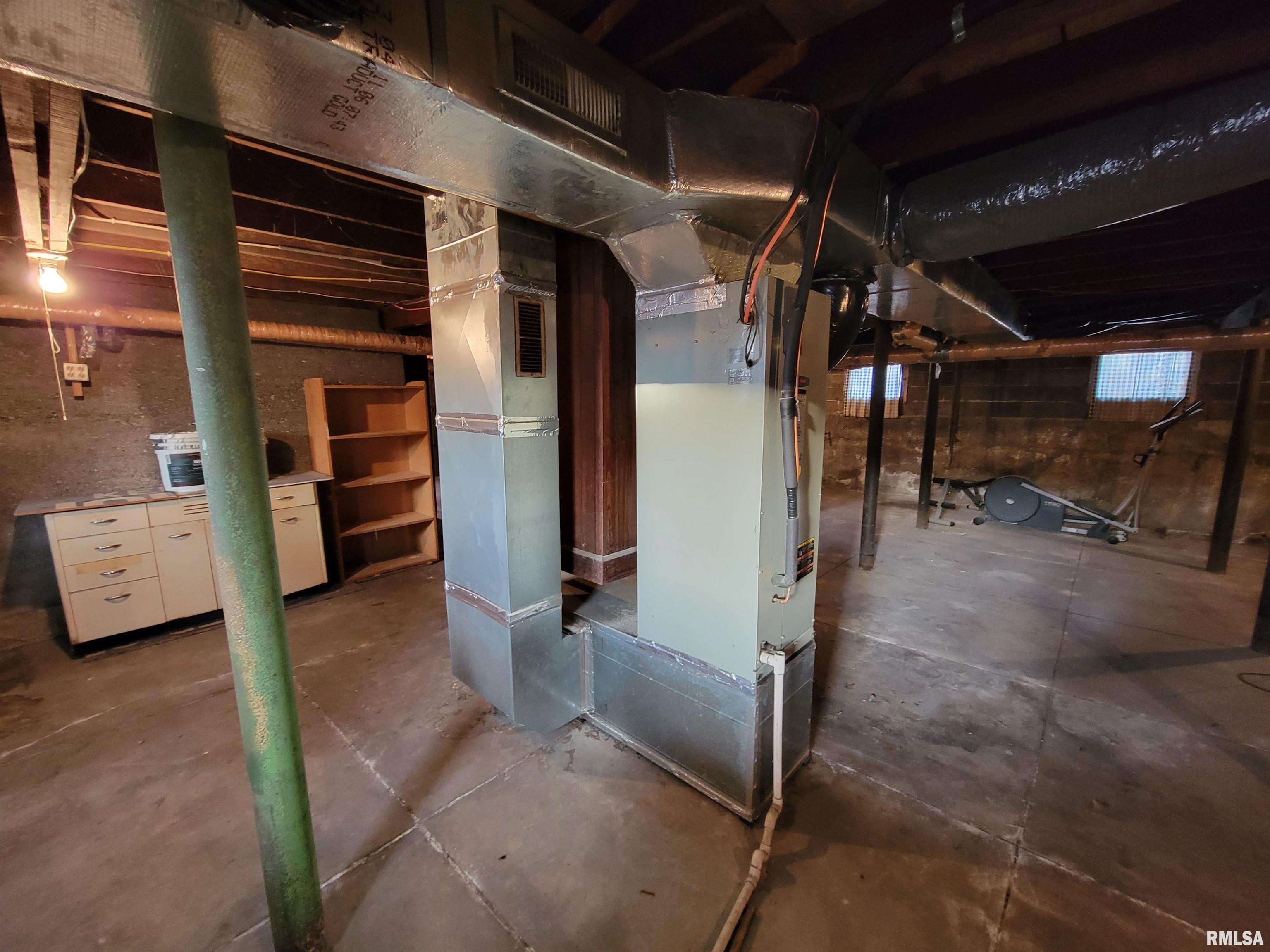 133 East 4th Street Flora, IL 62839 - Photo 80 of 93 Gallery Image 80