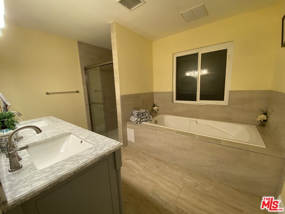 68664 Durango Road Cathedral City, CA 92234 - Photo 3 of 13 Gallery Image 3