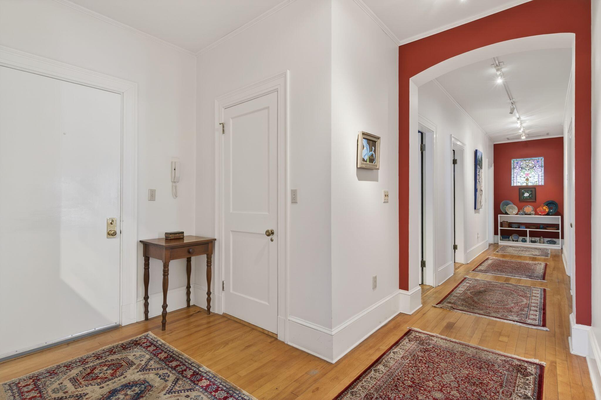 122 Neal Street, Unit 3N Portland, ME 04102 - Photo 4 of 28 Foyer