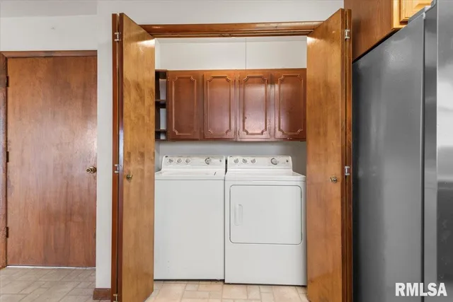 $195,000 | 207 North West Street, Stonington, IL 62567