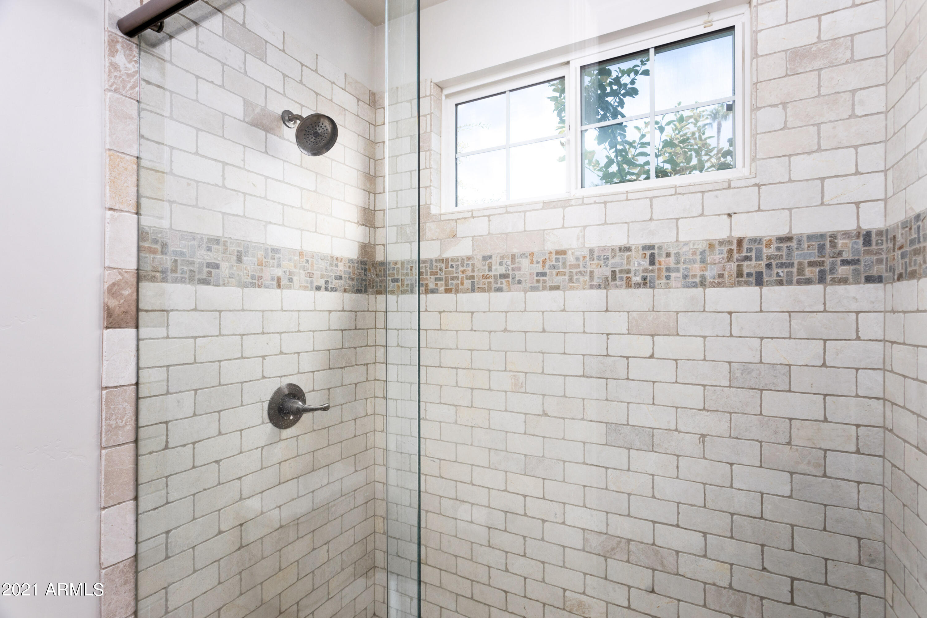 4525 East Cheery Lynn Road Phoenix, AZ 85018 - Photo 15 of 24 Guest Shower 1