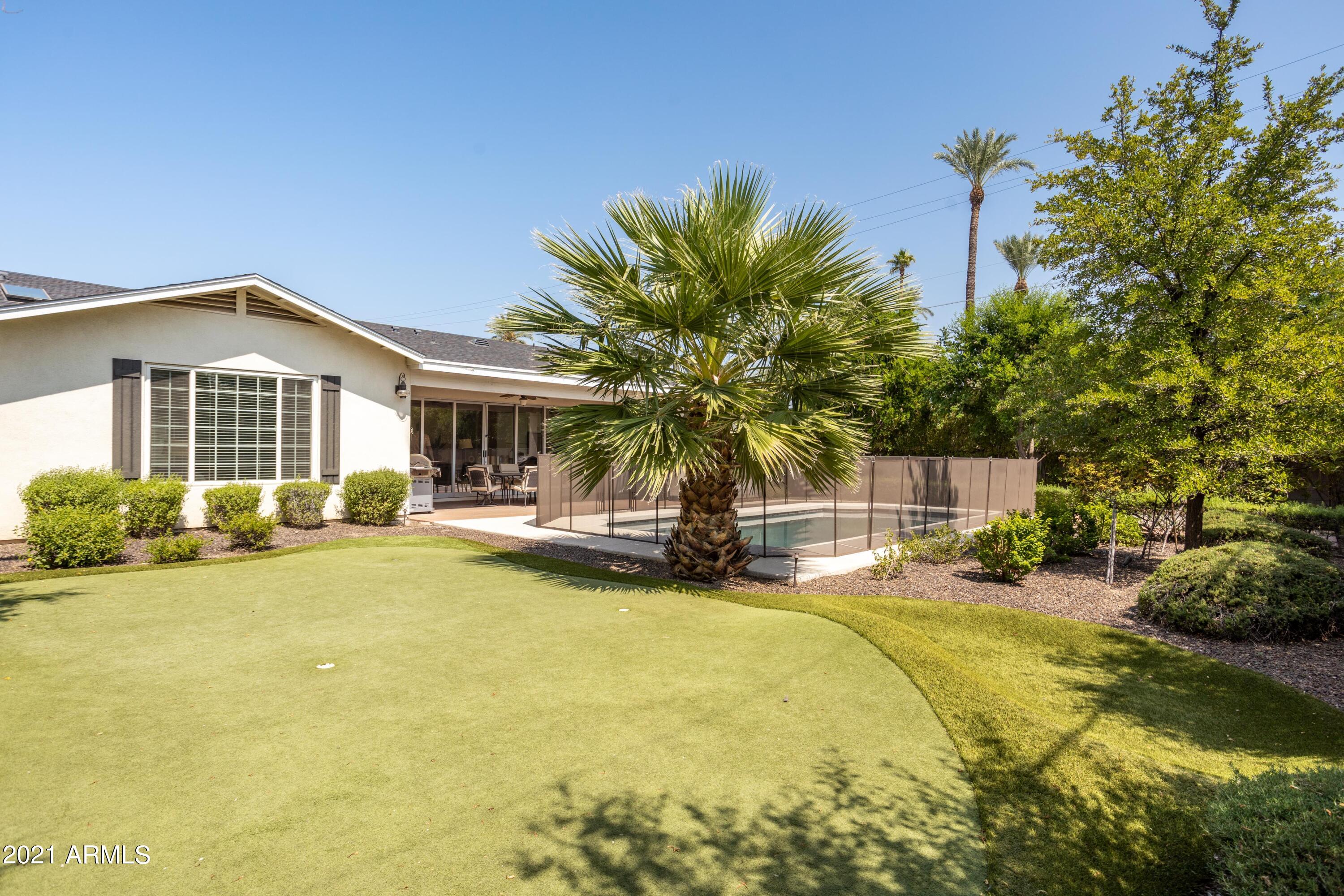 4525 East Cheery Lynn Road Phoenix, AZ 85018 - Photo 22 of 24 Backyard
