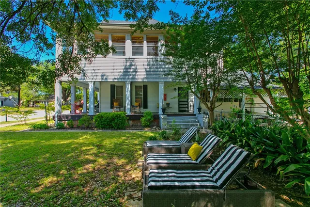 $289,000 | 101 South Thomas Street, Caldwell, TX 77836