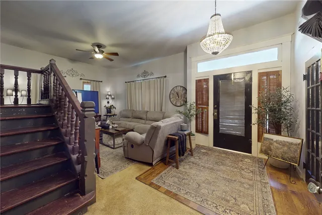 $289,000 | 101 South Thomas Street, Caldwell, TX 77836